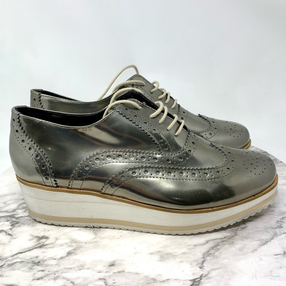 Contigo Italy Patent Leather Platform WingTip Oxfords 38 Metallic Minimalist - Picture 2 of 16